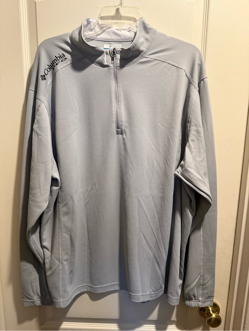 Columbia Light Gray 1/4 Zip Performance Pullover